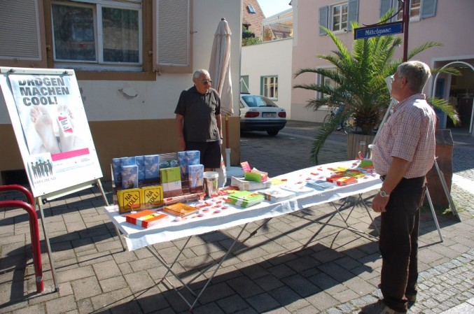 Bild 11 Suchtwoche - Infostand in Breisach